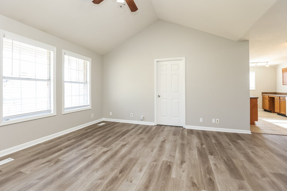 Building Photo - 121 Lee Ct