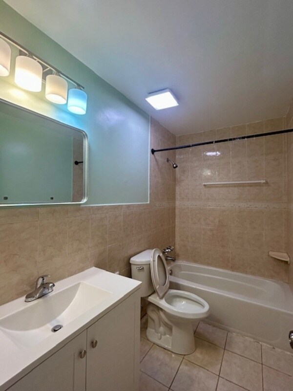 Building Photo - 6466 Mt Vernon Ln