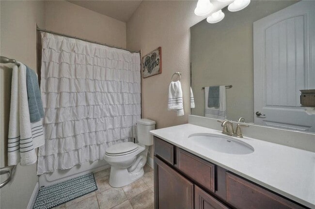 Building Photo - 19800 Moorlynch Ave