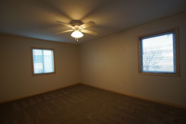 Building Photo - Modern Elegance Meets Comfort – Beautifully Renovated Two-Bedroom