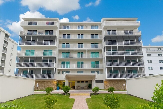 Building Photo - 1977 Gulf Shore Blvd N