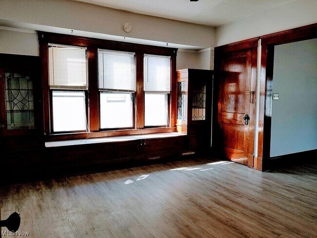 Building Photo - 4249 W 50th St