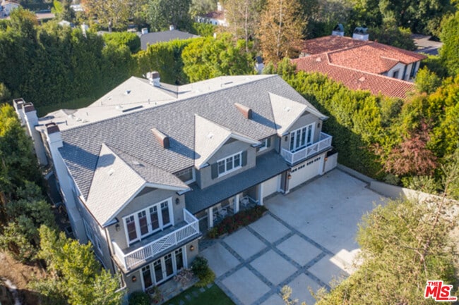 Building Photo - 117 S Burlingame Ave