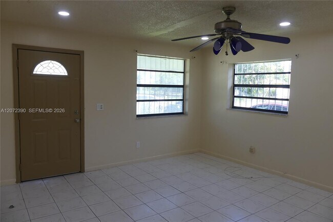 Building Photo - 8130 NW 14th Ct