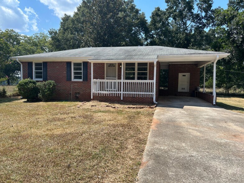 Building Photo - 665 S Wildwood Dr