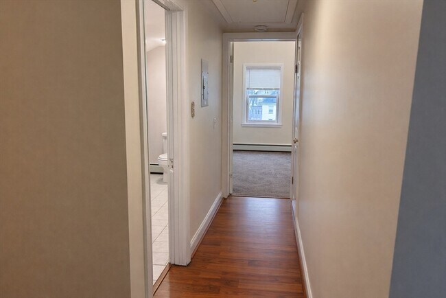 Building Photo - 55 Clarendon St