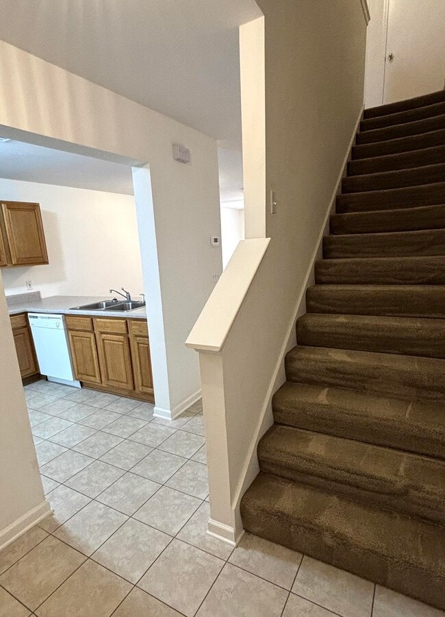 Building Photo - 1807 Treeline Ct
