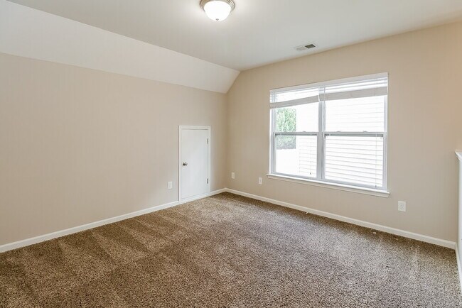 Building Photo - 812 Old Forester Ln