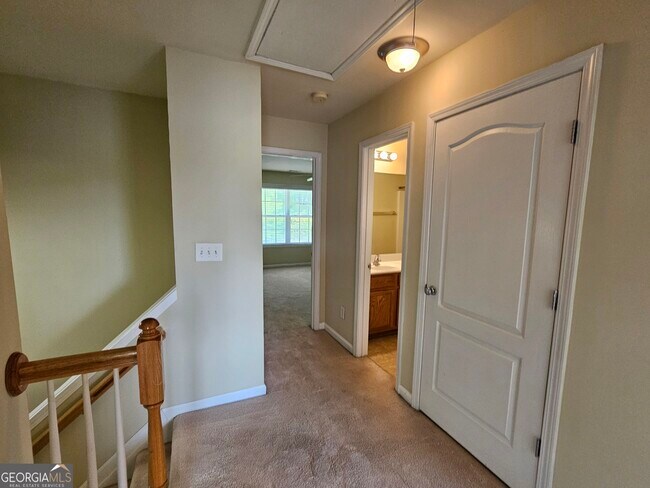 Building Photo - 3196 Cedar Glade Ln NE