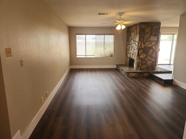Building Photo - A Fabulous 3 Bedroom Single Story Home with a Pool/Spa.