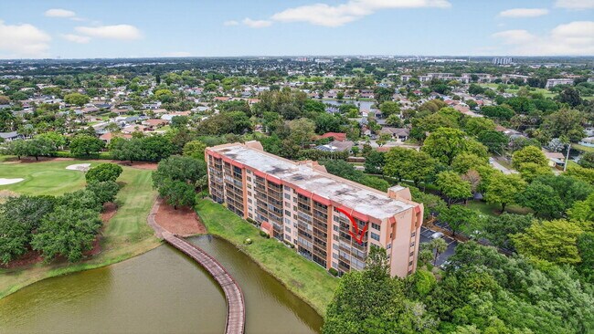 Building Photo - 3001 W Rolling Hills Cir