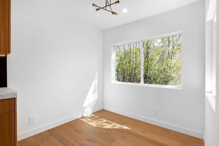 Building Photo - 1127 16th St