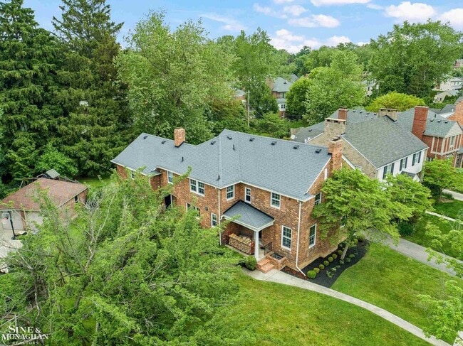 Building Photo - 276 Lewiston Rd