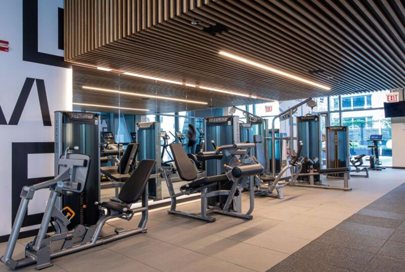 Building Photo - 8 E Randolph St