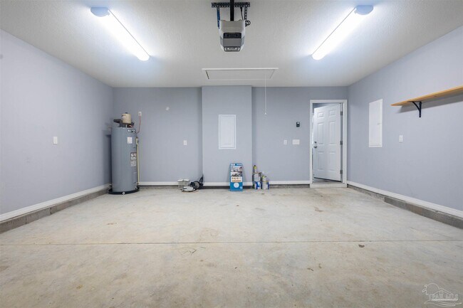 Building Photo - 3328 Broadview Cir