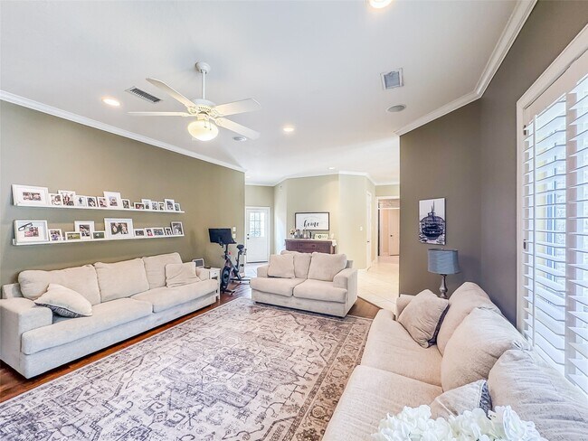 Building Photo - 38 E Thymewood Pl