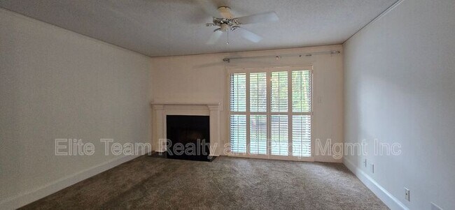 Building Photo - 3001 Heathstead Place