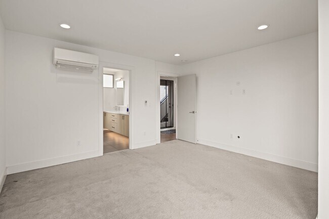 Building Photo - Stunning West Queen Anne Retreat with Iconic Puget Sound Views