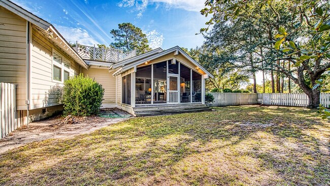 Building Photo - 94 Whiting Ln