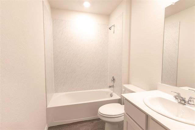 Building Photo - 764 Tiger Lily Wy