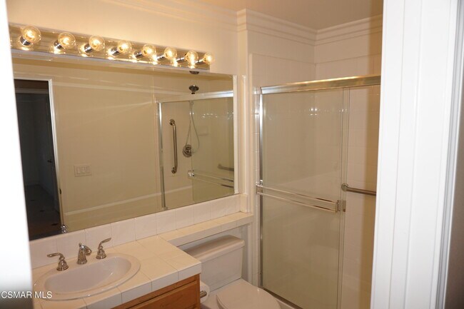 Building Photo - 2033 Yellowthroat Pl