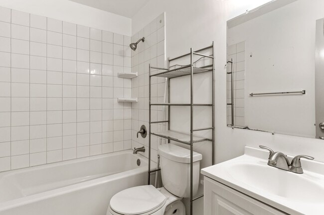 Building Photo - 3 Bedroom, 2 Bathroom Home with Full Finished Basement