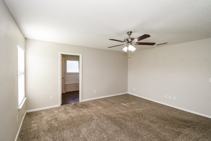 Building Photo - 1236 Loquat Ct