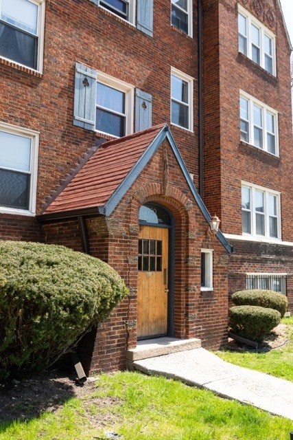 Building Photo - 1780 Van Dyke St