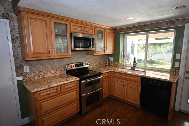 Building Photo - 28132 Via Chocano