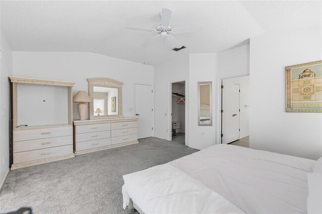 Building Photo - 8619 Knottingham Dr