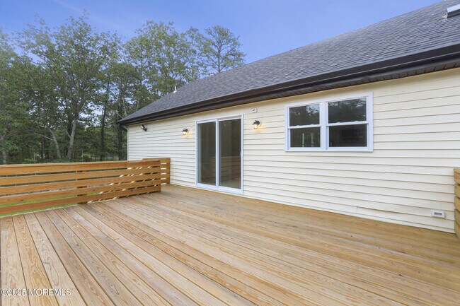 Building Photo - 1405 Ridge Ave