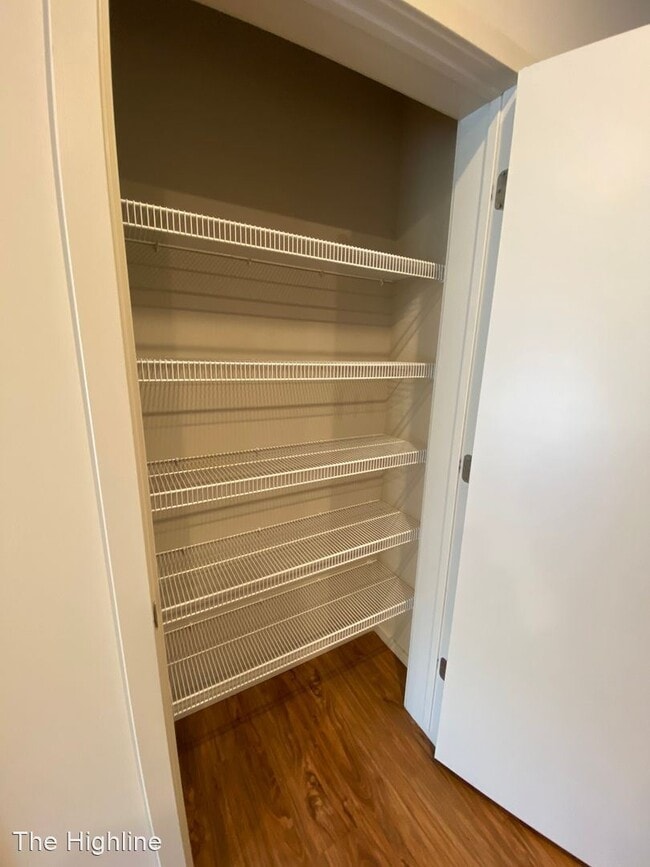 Building Photo - 2100 Douglas St