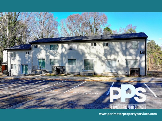 Building Photo - 390 W Lake Ave NW