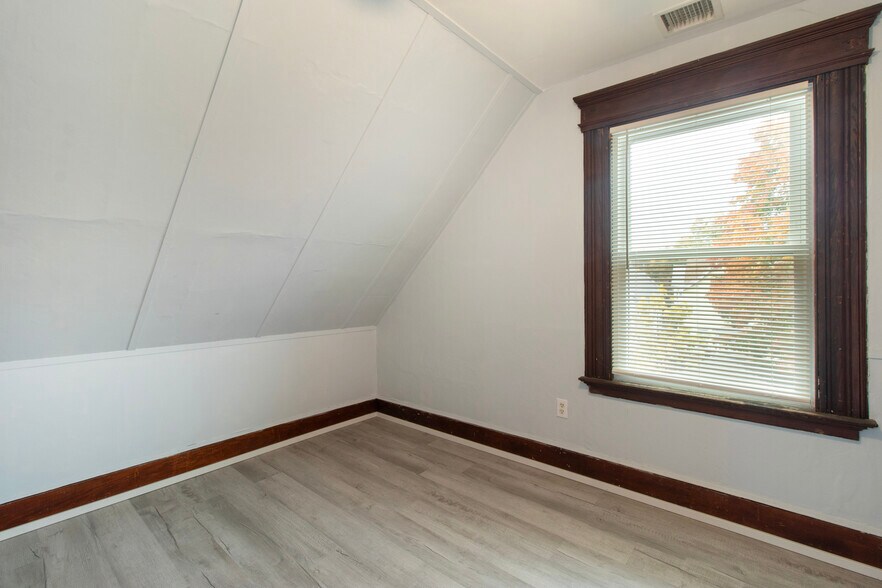 Building Photo - 23 Woodland St