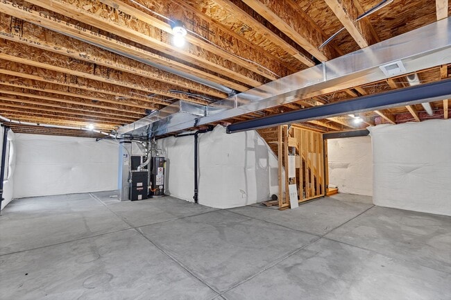 Building Photo - Beautiful 2 Story Home!
