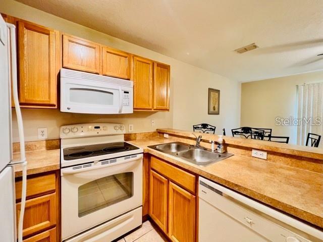 Building Photo - 251 Royal Palm Dr