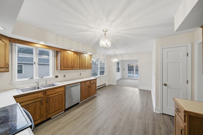 Building Photo - 99 Garfield Ave