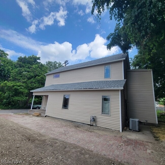 Building Photo - 2663 W 28th Pl