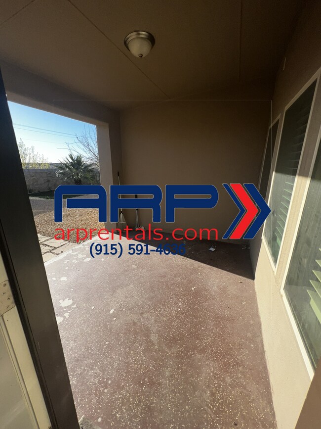 Building Photo - BEAUTIFUL EASTSIDE HOME Open House 09/02/2023 from 1:00pm to  1:30pm