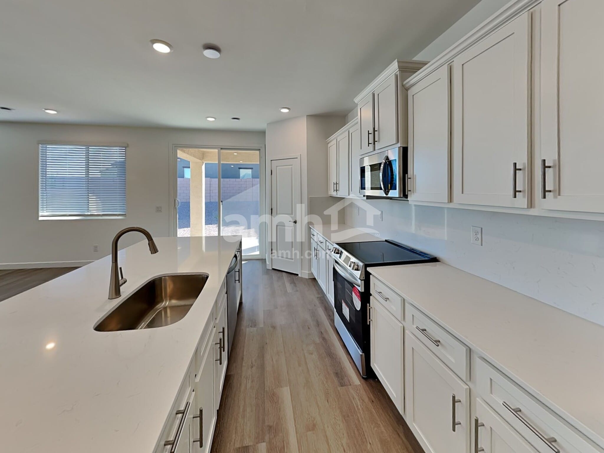 Building Photo - 9720 N Rancho Lozano