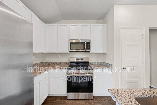 Building Photo - 8718 Broad Wing Dr