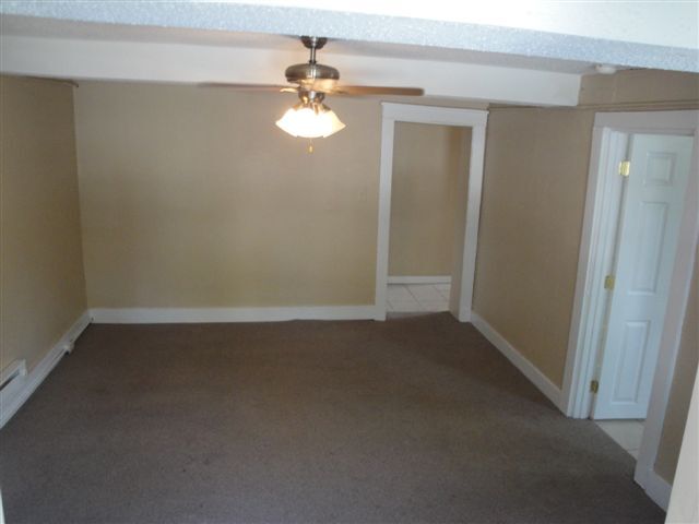 Building Photo - 1141 S 30th Ave
