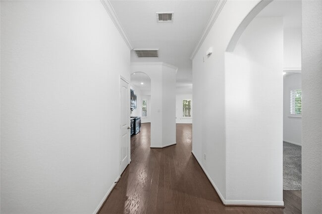 Building Photo - 3831 Daintree Park Dr