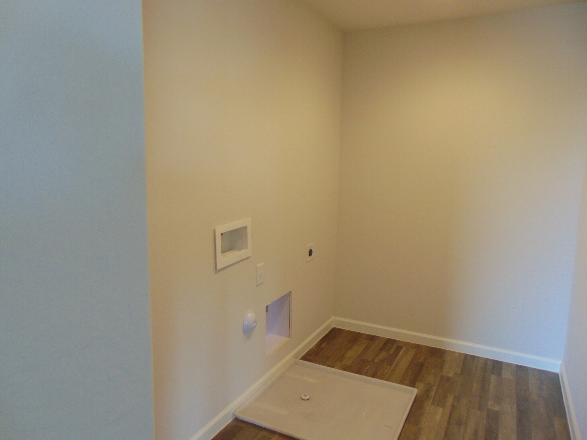 Building Photo - 806 W Caroline St