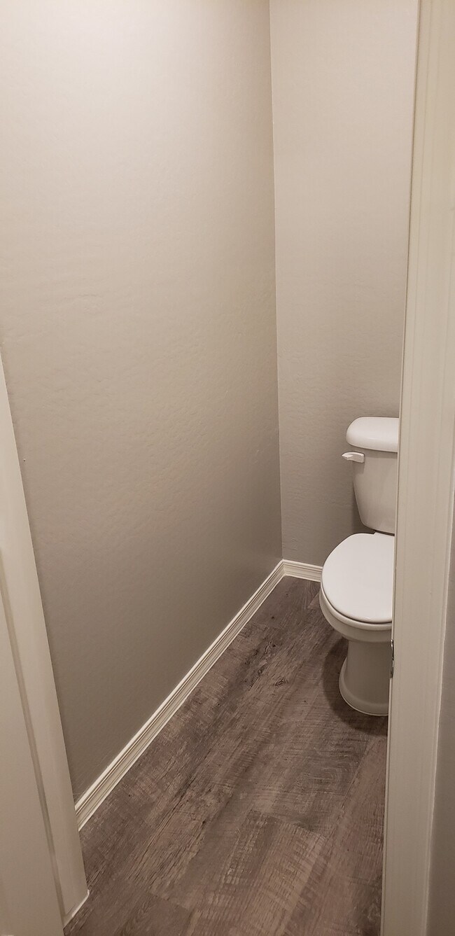 Building Photo - Beautifully upgraded home in Mission Ranch.