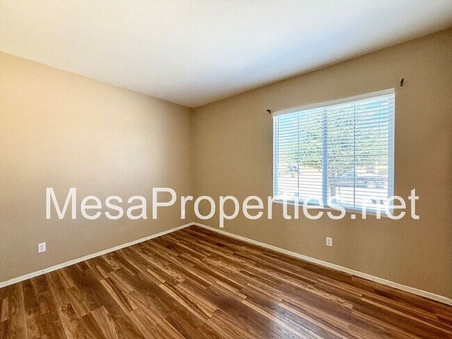 Building Photo - 14312 Sierra Grande St