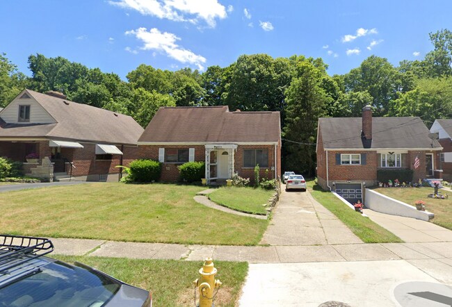 Building Photo - 4273 Delridge Dr