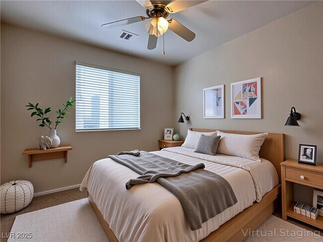 Building Photo - 2586 Highland Cliff Dr