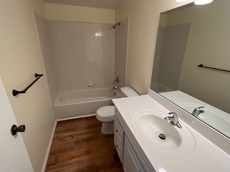 Building Photo - 792 Wheatland Cir