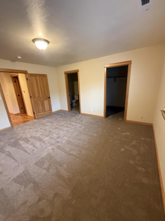 Building Photo - 1030 4th Ave